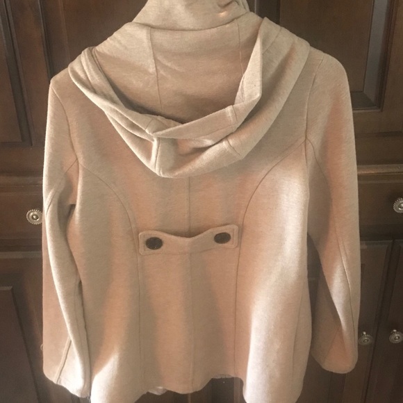 Woman’s Sebby Coat - Picture 2 of 4